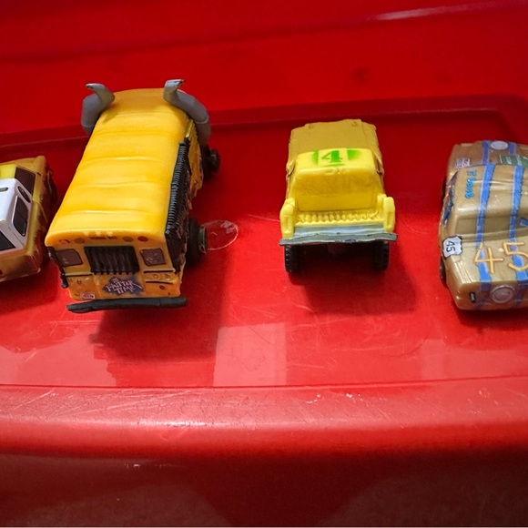 Disney Cars 3, 4 Characters / figures, preloved but in good condition - Picture 3 of 10
